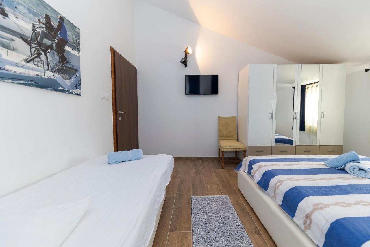 Apartman Lana Биоград на Мору Екстериор снимка