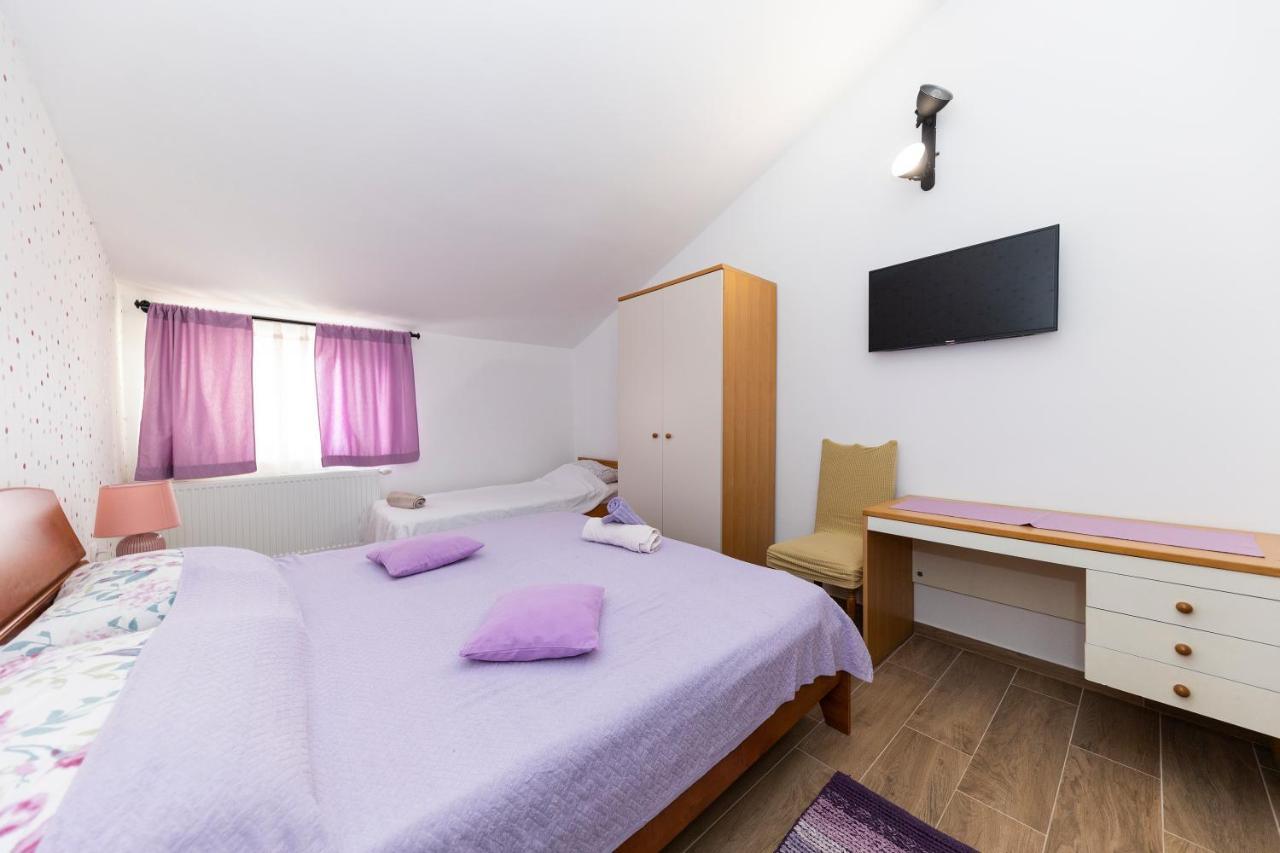 Apartman Lana Биоград на Мору Екстериор снимка