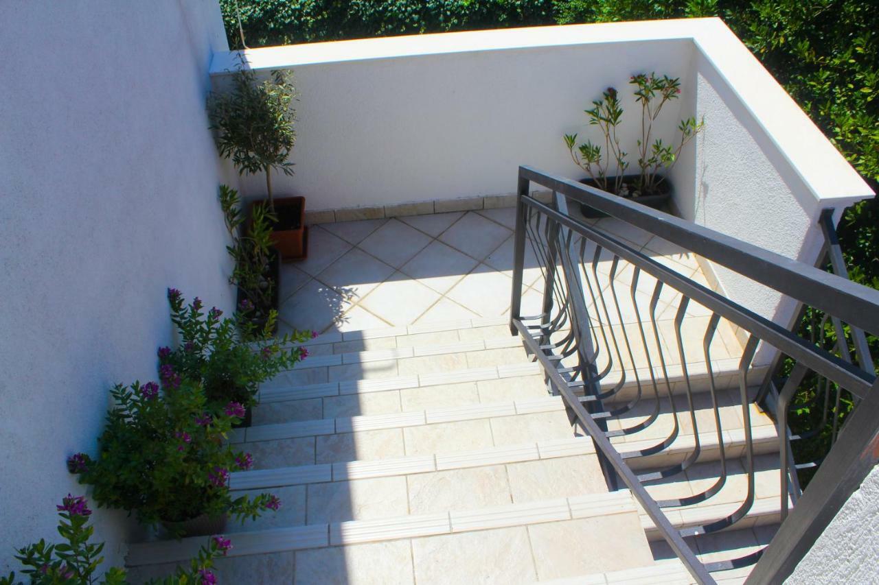 Apartman Lana Биоград на Мору Екстериор снимка